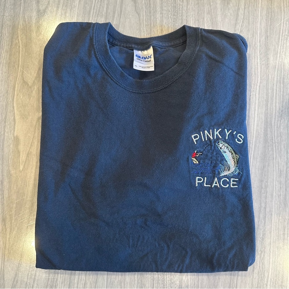 Embroidered fisherman tee - Sportsman / Cabin tee